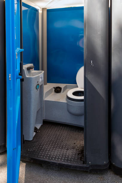 Porta potty delivery and setup in Beaver Dam Lake, NY